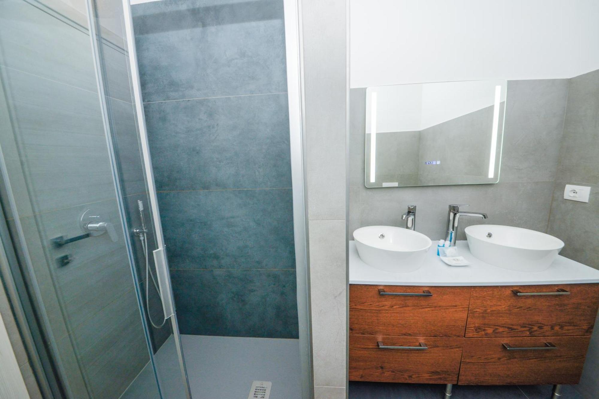 Ferienwohnung Garda Family & Solarium Riva del Garda Exterior foto